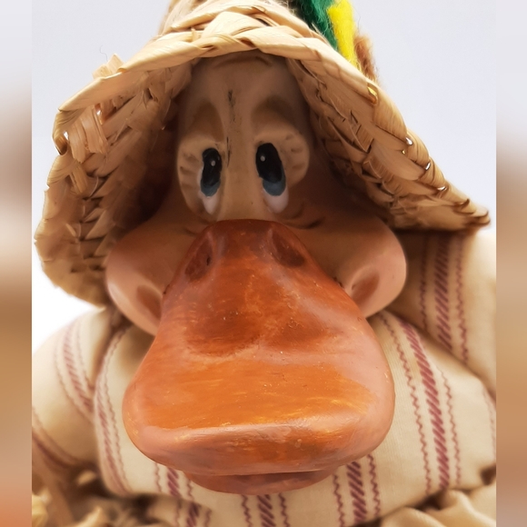 Vintage Russ Berrie & Co The Country Folks DARLA Duck Fabric Straw & Resin 5" - Picture 6 of 8